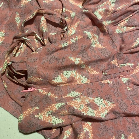 Pink flowy dress - Picture 5 of 7